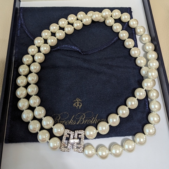 Brooks Brothers Austrian crystal and pearl double strand necklace - Picture 3 of 12